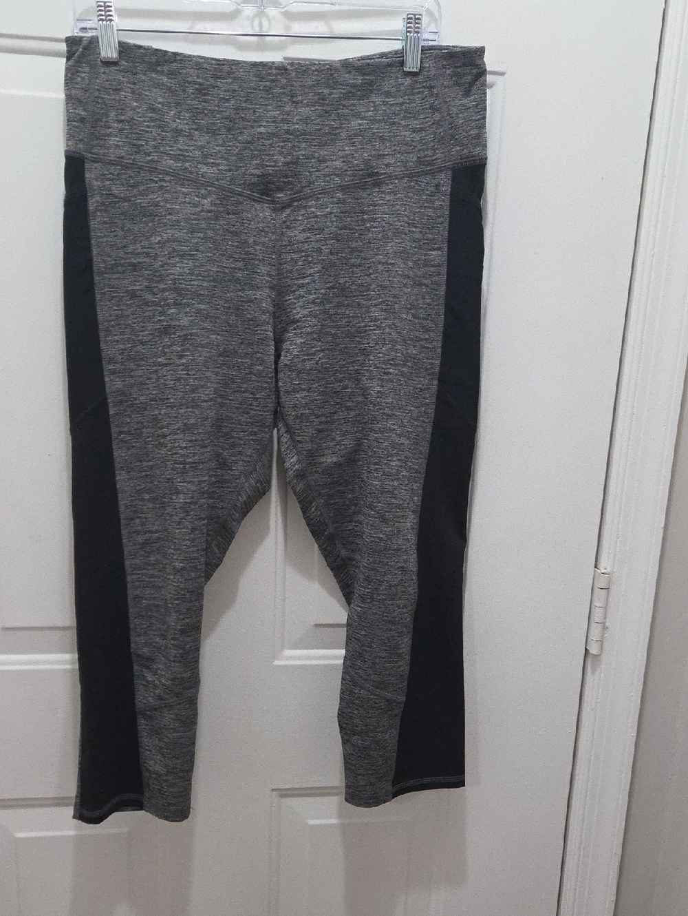 C9 by Champion Gray and Black Athletic Capri Leggings